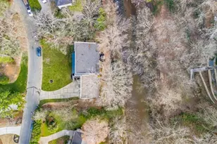 942 Peachtree Battle Cir NW, Atlanta, GA 30327 - Photo 56