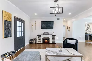 88 Peachtree Memorial Dr NW, Atlanta, GA 30309 - Photo 12