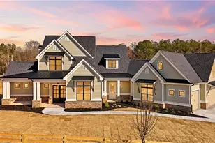 231 Aberdeen Wy, Woodstock, GA 30188 - Photo 1