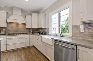 830 Stone Ridge Ln, Atlanta, GA 30324 - Photo 14