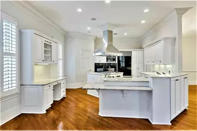 3657 Peachtree Road NE #4B, Atlanta, GA 30319 - Photo 8