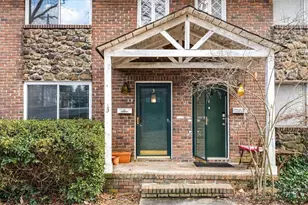 2412 Peachwood Cir NE, Atlanta, GA 30345 - Photo 2