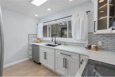 1932 Variations Drive NE, Atlanta, GA 30329 - Photo 10