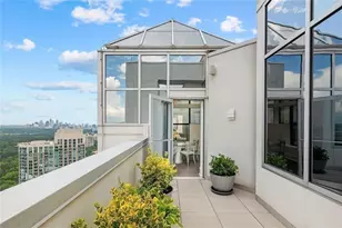 2828 Peachtree Rd NW, Atlanta, GA 30305 - Photo 22