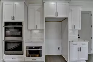 6181 Shoreland Cir, Buford, GA 30518 - Photo 22