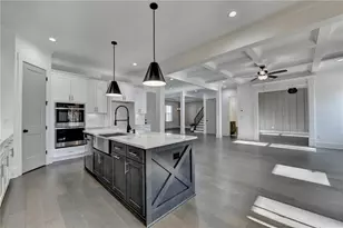 6181 Shoreland Cir, Buford, GA 30518 - Photo 24