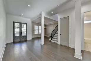 6181 Shoreland Cir, Buford, GA 30518 - Photo 8