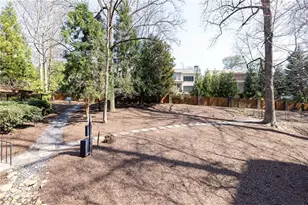 3235 Roswell Rd NE, Atlanta, GA 30305 - Photo 38