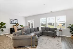 2160 Lanier Harbor Pt, Buford, GA 30518 - Photo 4