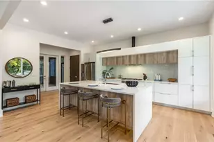 1045 Shepherds Ln NE, Atlanta, GA 30324 - Photo 14