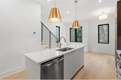 1169 Penny Lane, Atlanta, GA 30329 - Photo 8