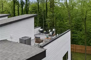 1169 Penny Ln, Atlanta, GA 30329 - Photo 4