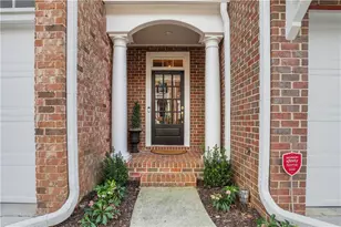 2555 Milford Ln, Alpharetta, GA 30009 - Photo 10