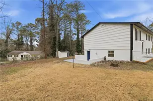 1332 Pineglen Dr, Riverdale, GA 30296 - Photo 28