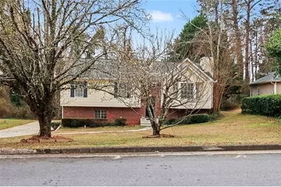 6811 Edmonton Court, Lithonia, GA 30058 - Photo 8