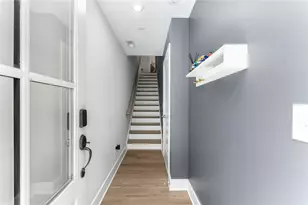 167 Color Circle SE, Atlanta, GA 30317 - Photo 2