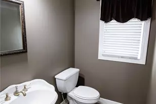 10060 Buice Rd, Alpharetta, GA 30022 - Photo 32