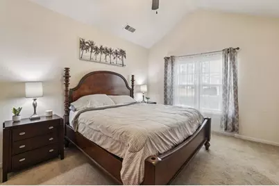 2365 Suwanee Pointe Drive, Lawrenceville, GA 30043 - Photo 4