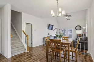 2365 Suwanee Pointe Dr, Lawrenceville, GA 30043 - Photo 12