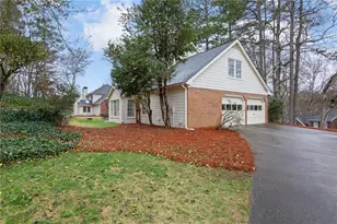 4150 Woodlark Ct NE, Roswell, GA 30075 - Photo 34