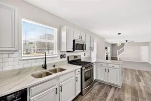 1727 Rice Square, Lithonia, GA 30058 - Photo 6