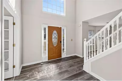 1727 Rice Square, Lithonia, GA 30058 - Photo 4