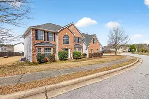 1727 Rice Square, Lithonia, GA 30058 - Photo 2