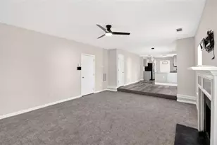 1727 Rice Square, Lithonia, GA 30058 - Photo 10