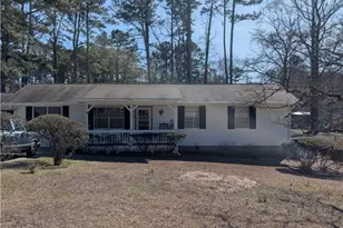 640 Maple Dr, Riverdale, GA 30274 - Photo 1