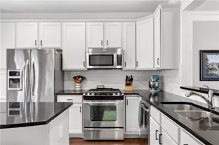 383 Ardmore Ct NW, Atlanta, GA 30309 - Photo 10