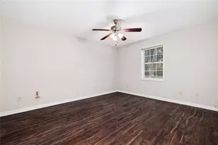 1055 Autumn Crest Ct, Stone Mountain, GA 30083 - Photo 12