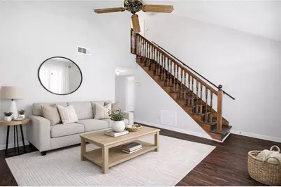 1055 Autumn Crest Court, Stone Mountain, GA 30083 - Photo 4