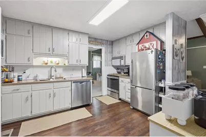 1341 Sommerset Drive, Lawrenceville, GA 30043 - Photo 18