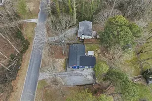 1341 Sommerset Dr, Lawrenceville, GA 30043 - Photo 38