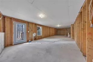 150 Hidden Lake Cir, Canton, GA 30114 - Photo 32