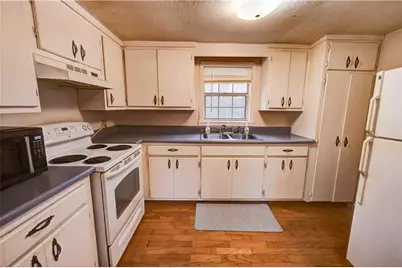 1021 Newtown Creek Loop NE, Calhoun, GA 30701 - Photo 8