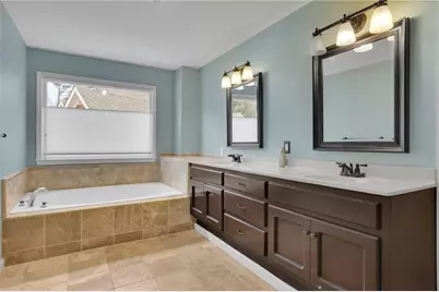 1543 Laurel Park Circle NE, Atlanta, GA 30329 - Photo 22