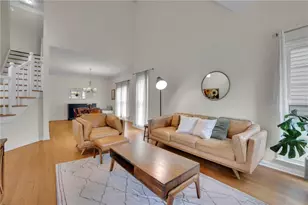 1543 Laurel Park Circle NE, Atlanta, GA 30329 - Photo 6