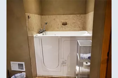 240 Oak Leaf Drive, Stockbridge, GA 30281 - Photo 6