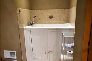 240 Oak Leaf Dr, Stockbridge, GA 30281 - Photo 6