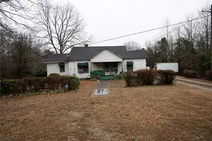 1702 Jones Ferry Rd, Elberton, GA 30635 - Photo 6