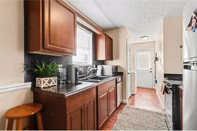 9396 Highland Ridge, Jonesboro, GA 30238 - Photo 8