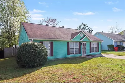 9396 Highland Ridge, Jonesboro, GA 30238 - Photo 2