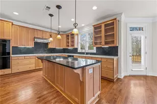 5153 Goodchild Ct, Dunwoody, GA 30338 - Photo 18