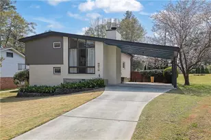 2213 Leafmore Dr, Decatur, GA 30033 - Photo 1