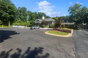 806 Brighton Point, Atlanta, GA 30328 - Photo 8