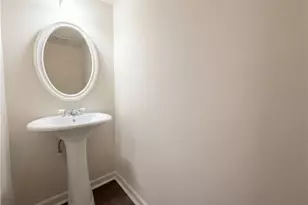 806 Brighton Point, Atlanta, GA 30328 - Photo 2