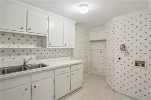 5622 Williamsburg, Norcross, GA 30093 - Photo 32