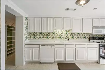 5622 Williamsburg, Norcross, GA 30093 - Photo 32