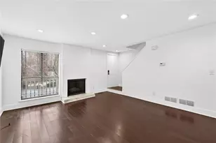 2226 Spring Walk Ct, Atlanta, GA 30341 - Photo 4